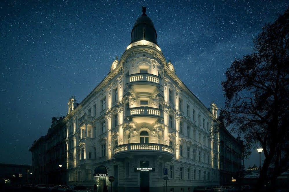 Theresian Hotel オロモウツ エクステリア 写真